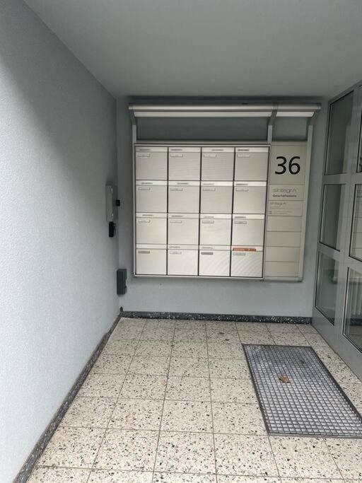 Beautiful, Quite And Very 2 Bedroom Flat अपार्टमेंट Zurich